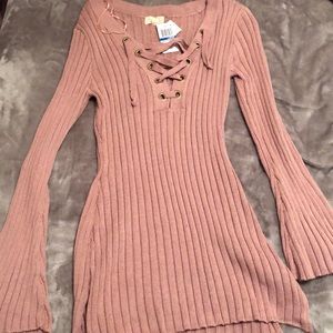 Pink V-Neck Laceup Sweater 🌺